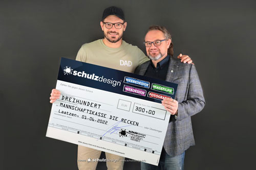 Werbeagentur Schulz-Design „spendet“ 300,- Euro für die Mannschaftskasse der RECKEN